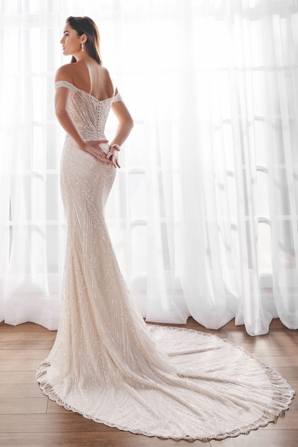 MT5107 ivory b