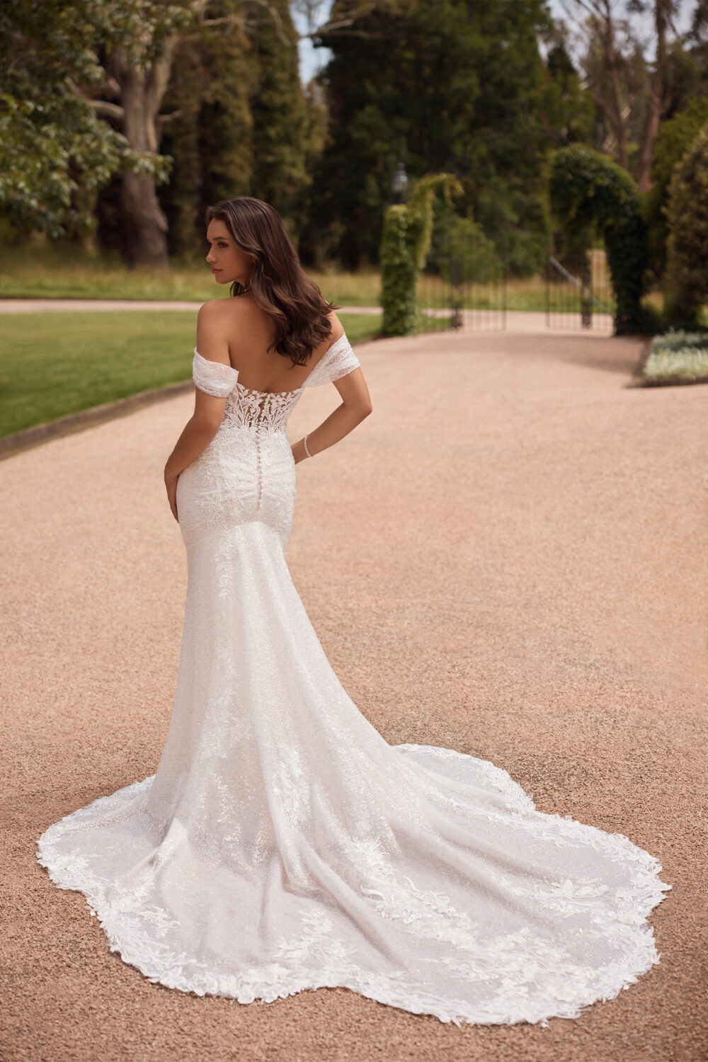 ST624F ivory a