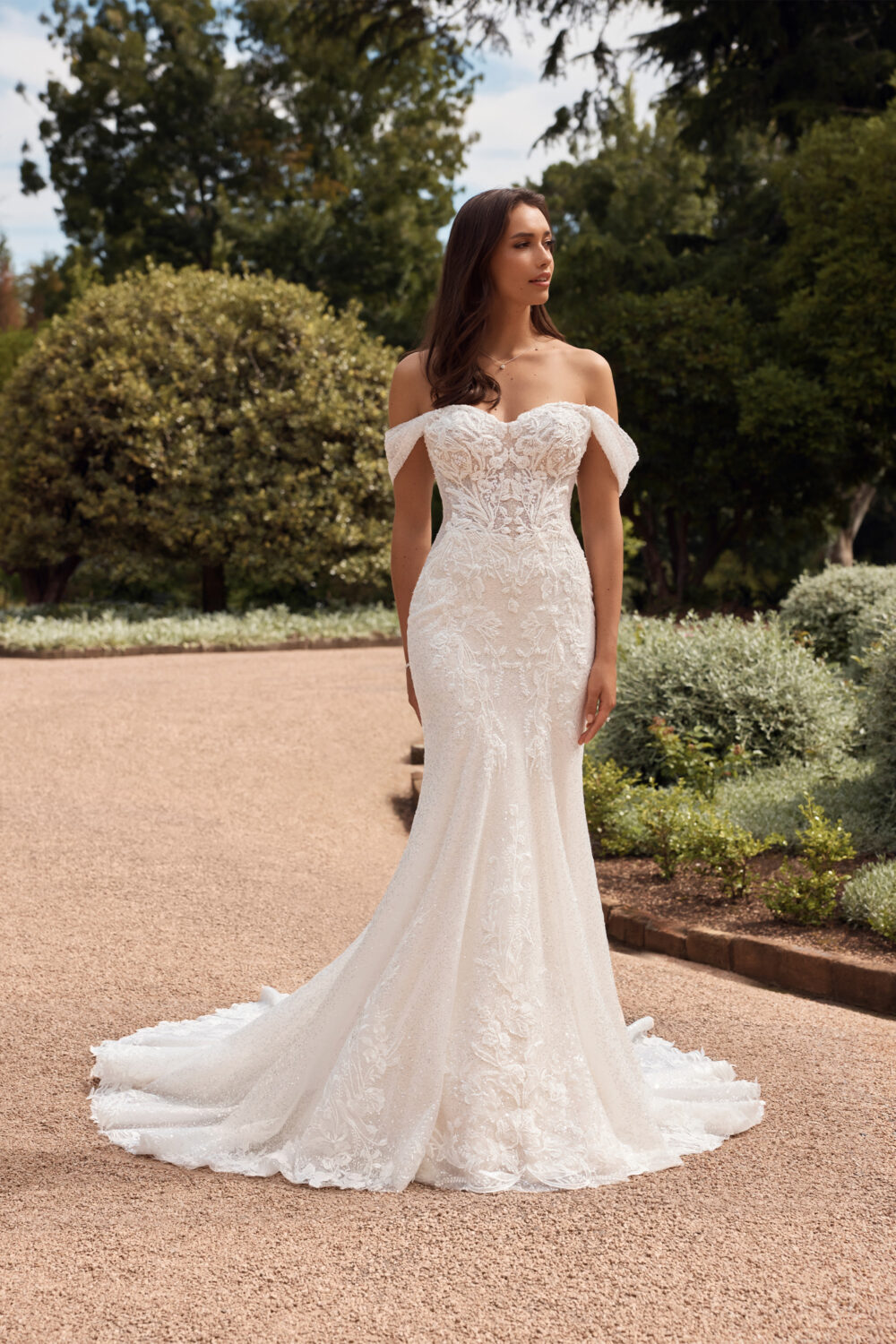 ST624F ivory b