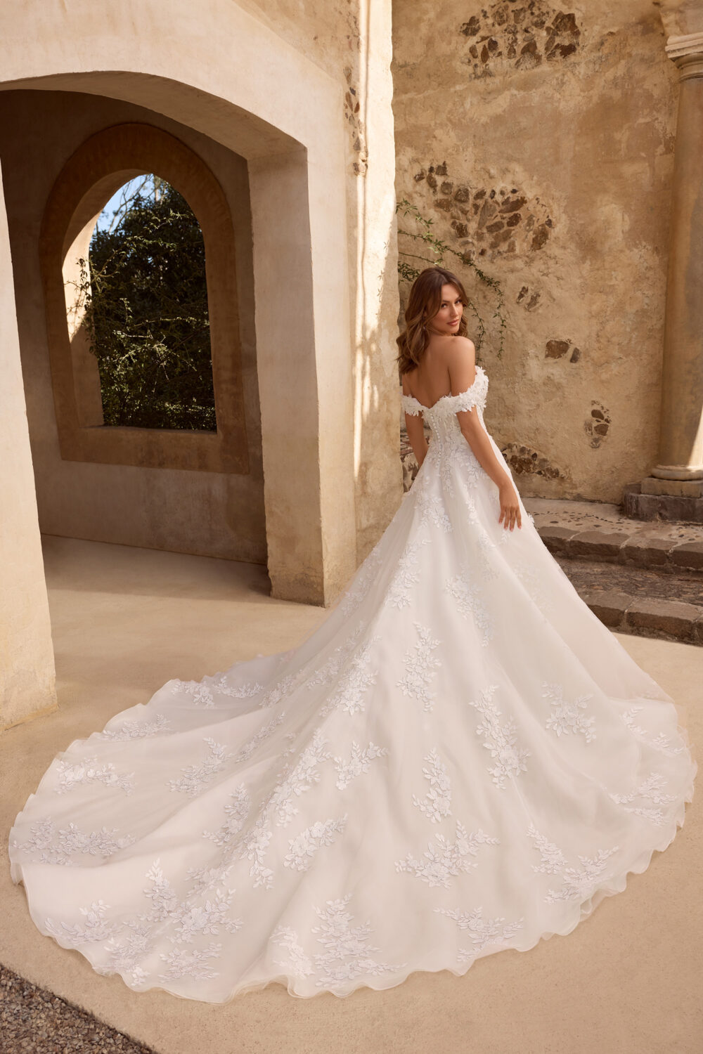ST631 ivory b