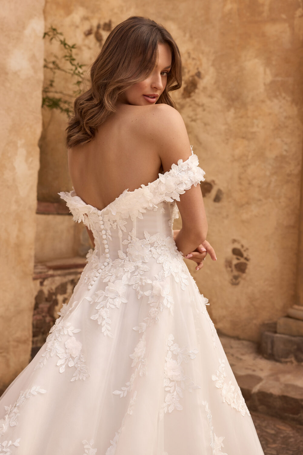 ST631 ivory d