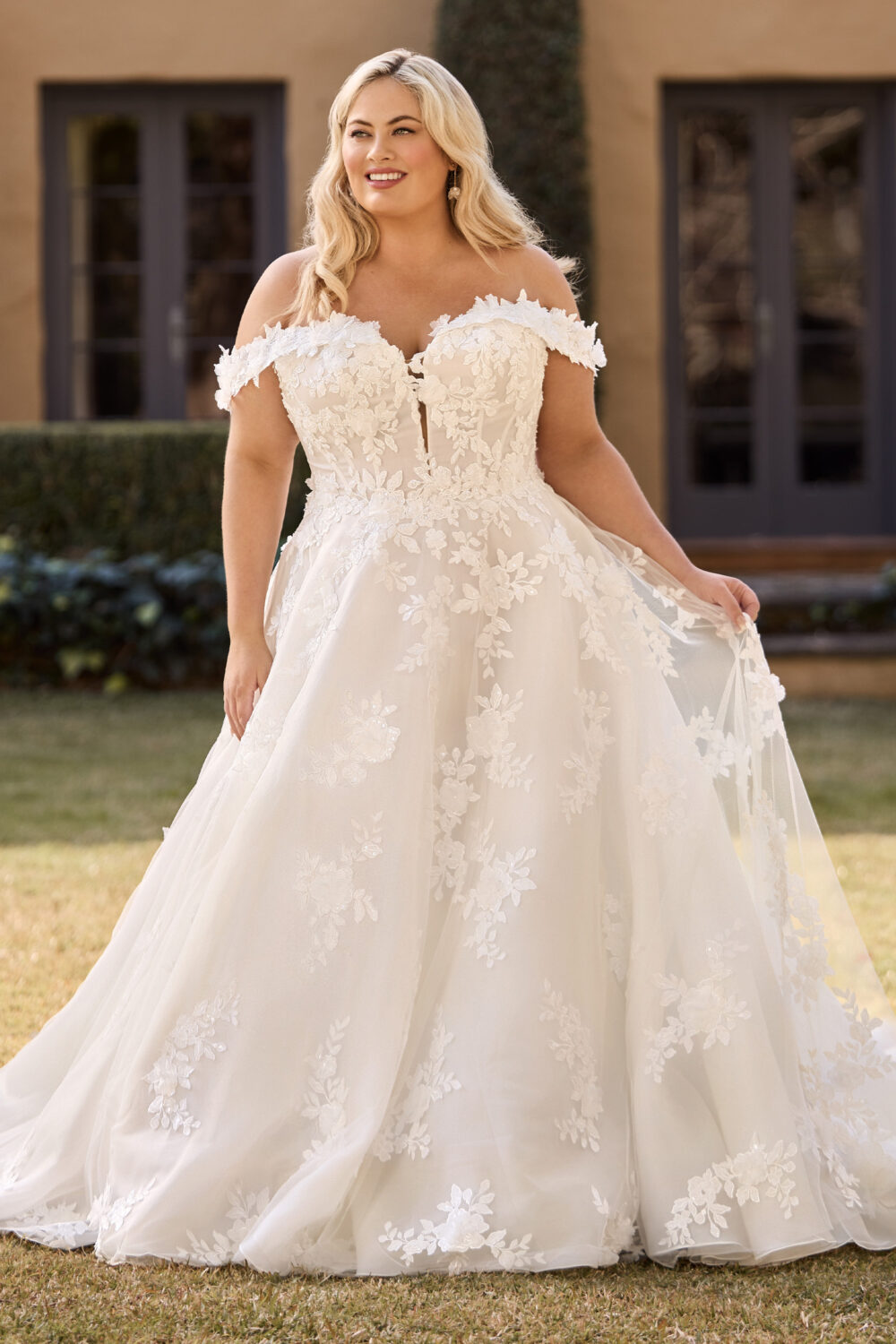 ST631 ivory f