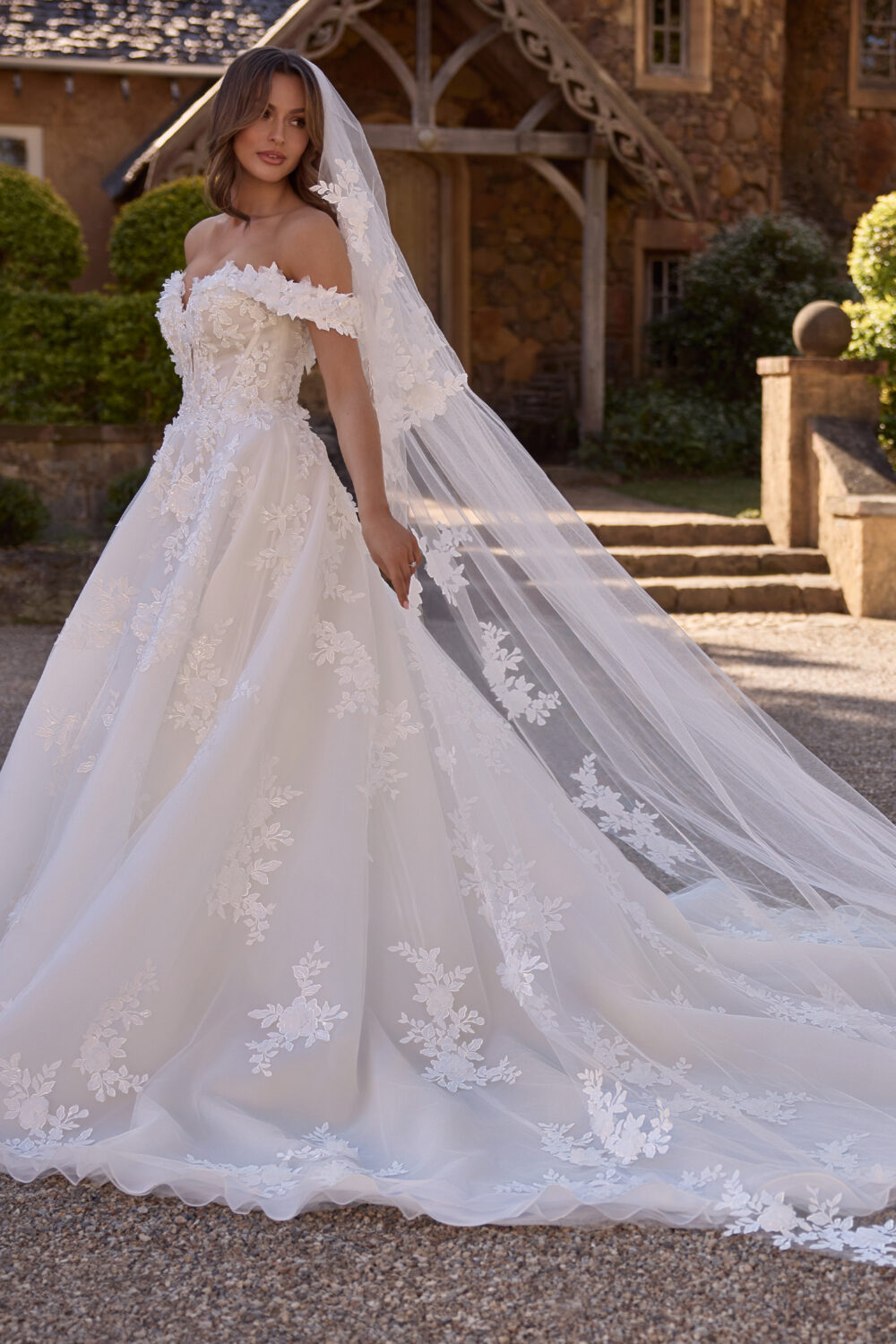 ST631VEIL ivory b