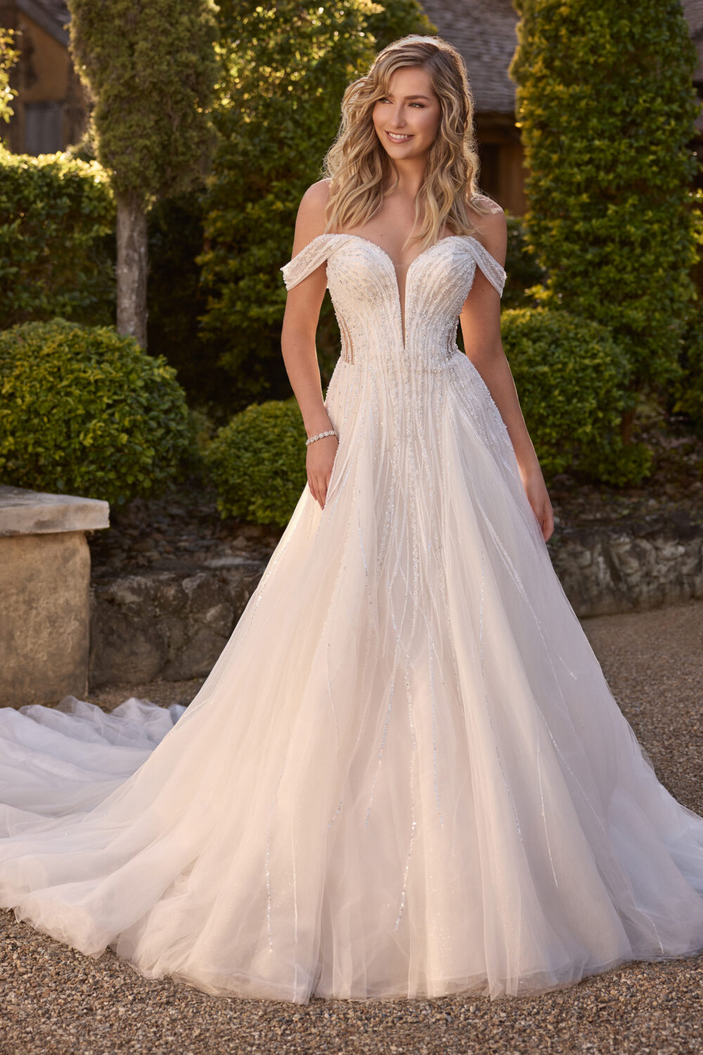 ST633 ivory blush a