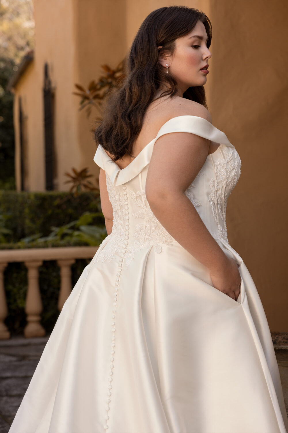 Y3143FI ivory b