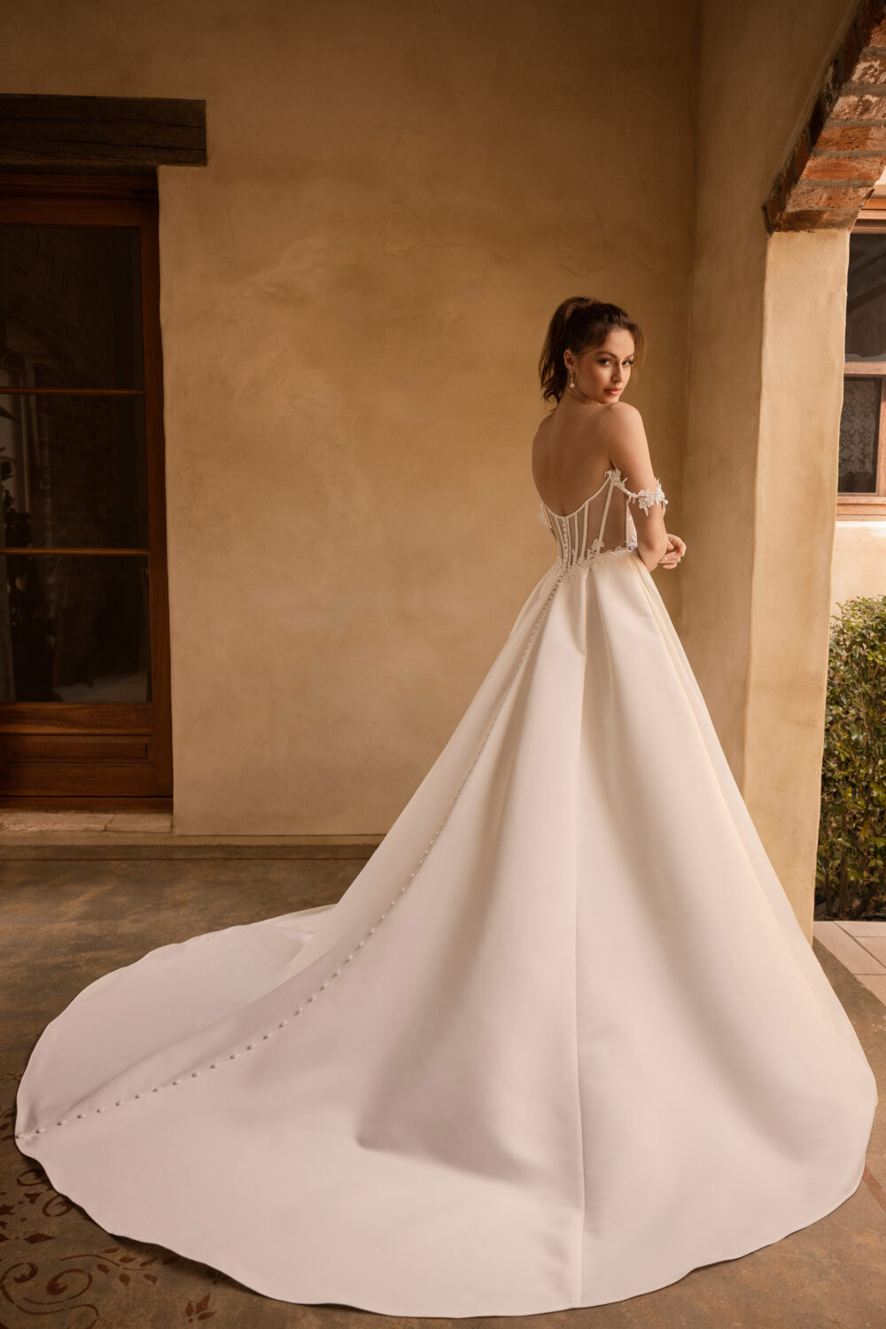 Y3171 ivory b