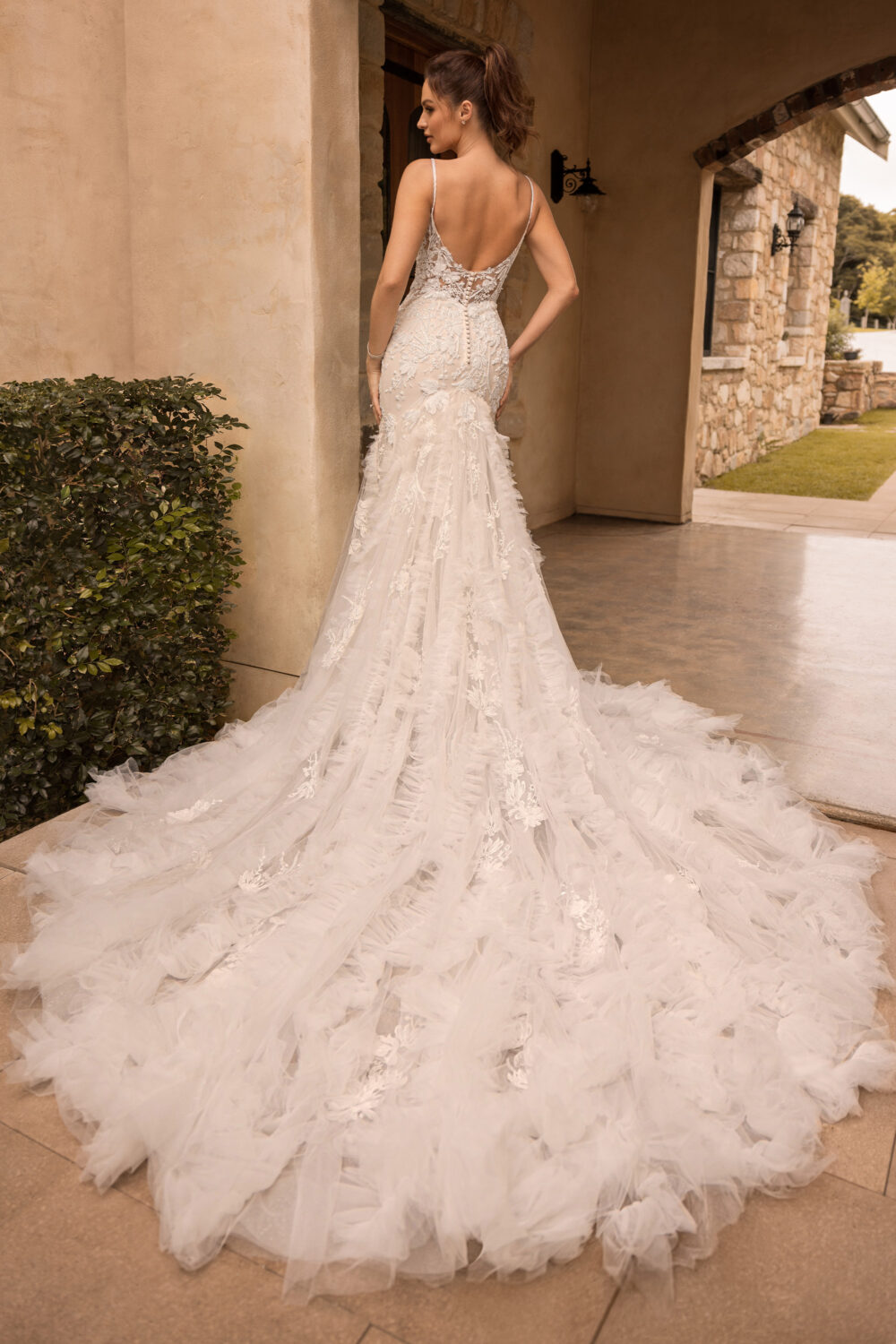 ST645 ivory champagne b